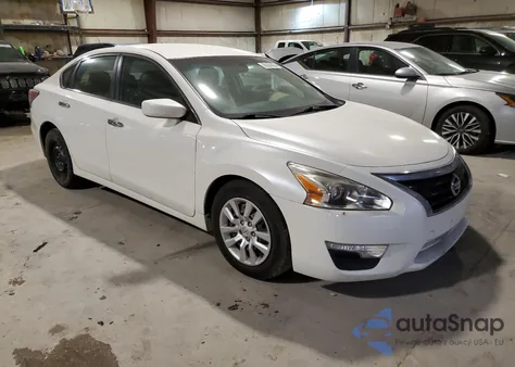 2015 Nissan Altima 2.5 from USA, damaged, VIN 1N4AL3AP9FC179600